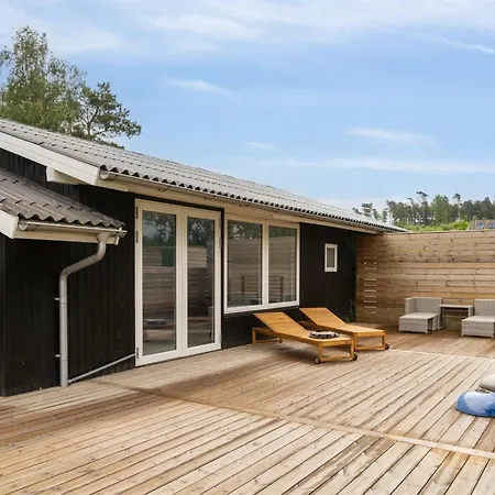 Neele - 800m From The Sea By Interhome